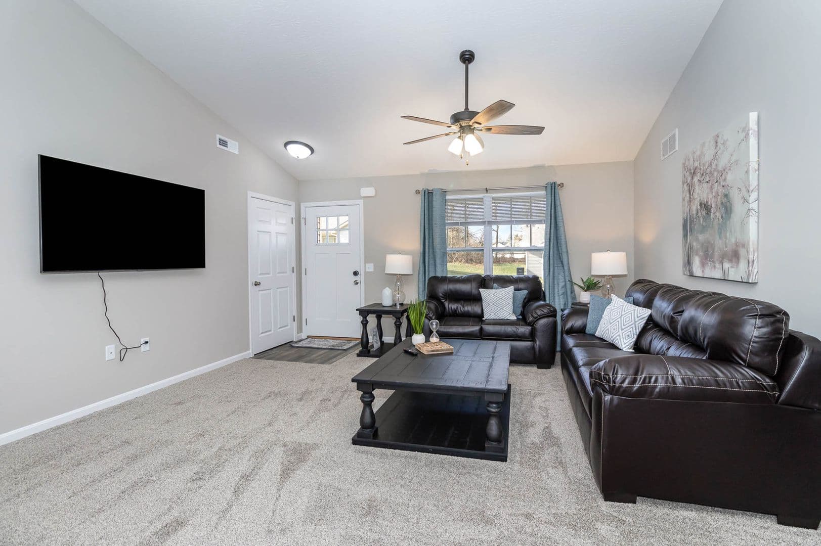 Hamilton House: 10 E Persimmon Drive