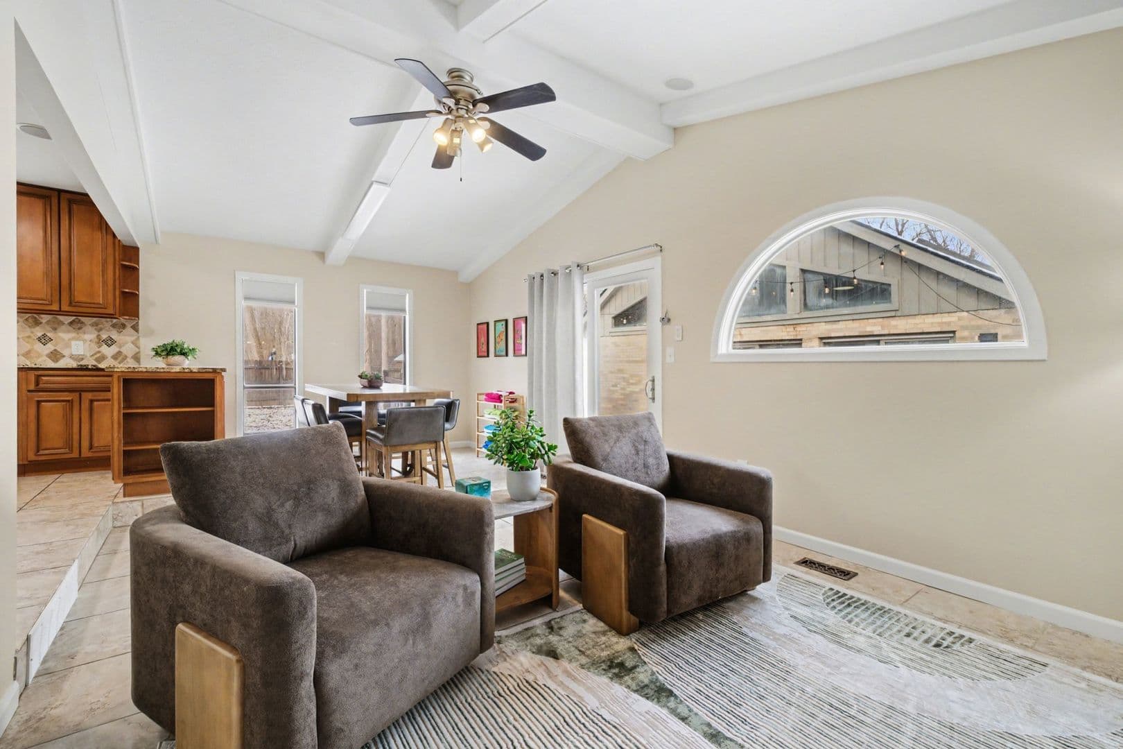 Cincinnati House: 4289 Pinetree Lane