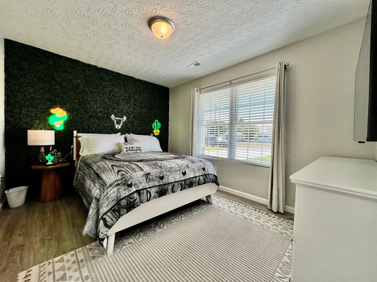 Trenton House: 314 Oak Ave.