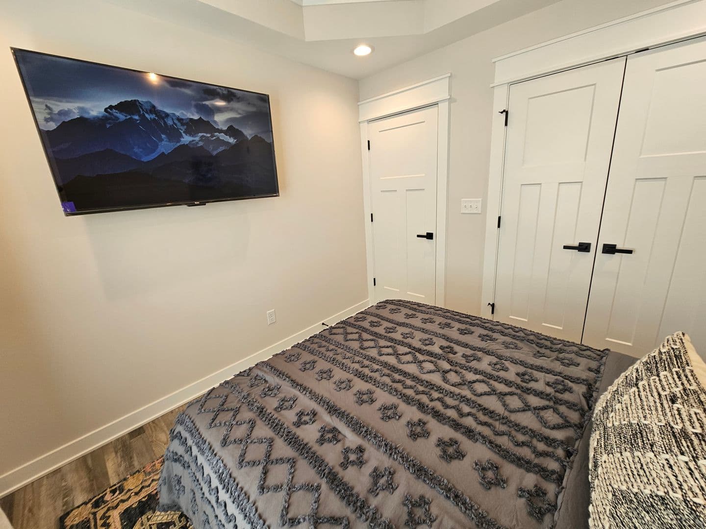 Middletown House: 710 Orchard Street