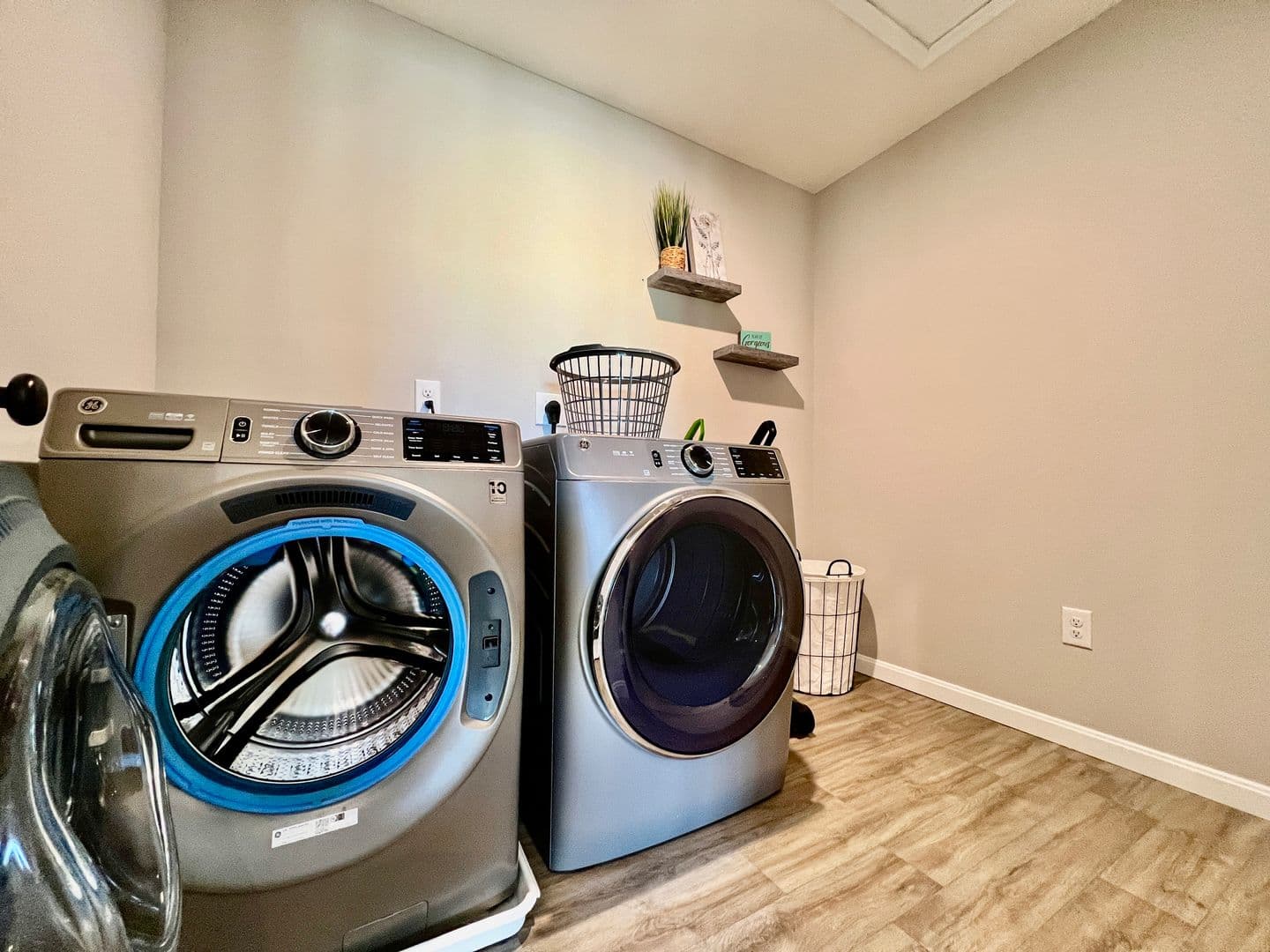Miamisburg House: 1825 Archerfield Place