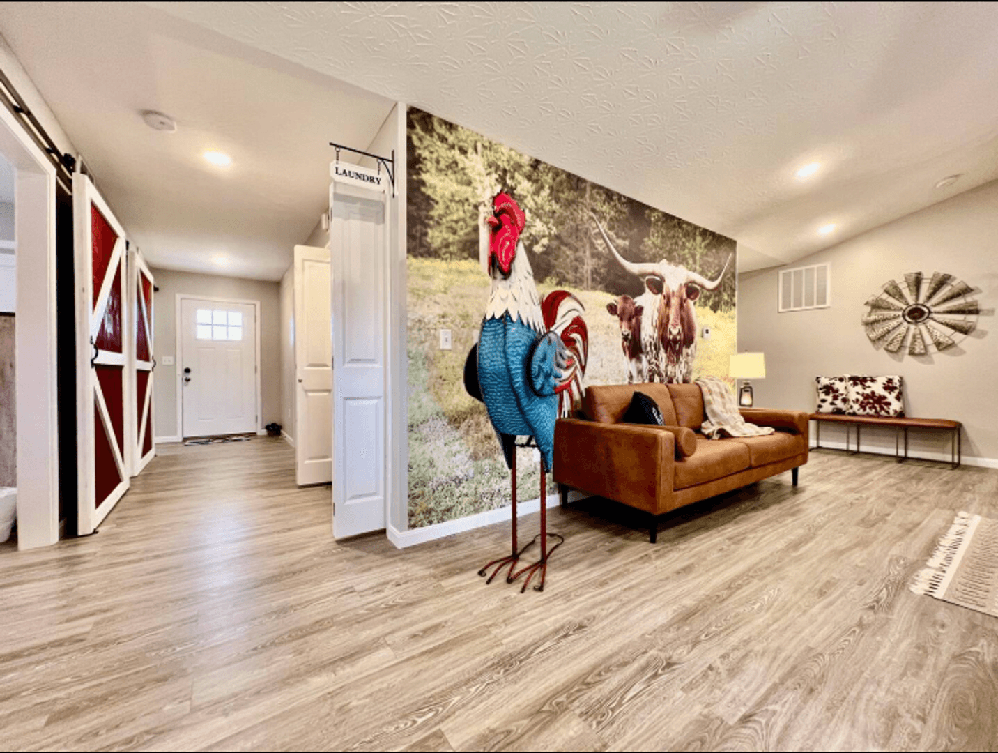 Trenton House: 806 Pierson Road