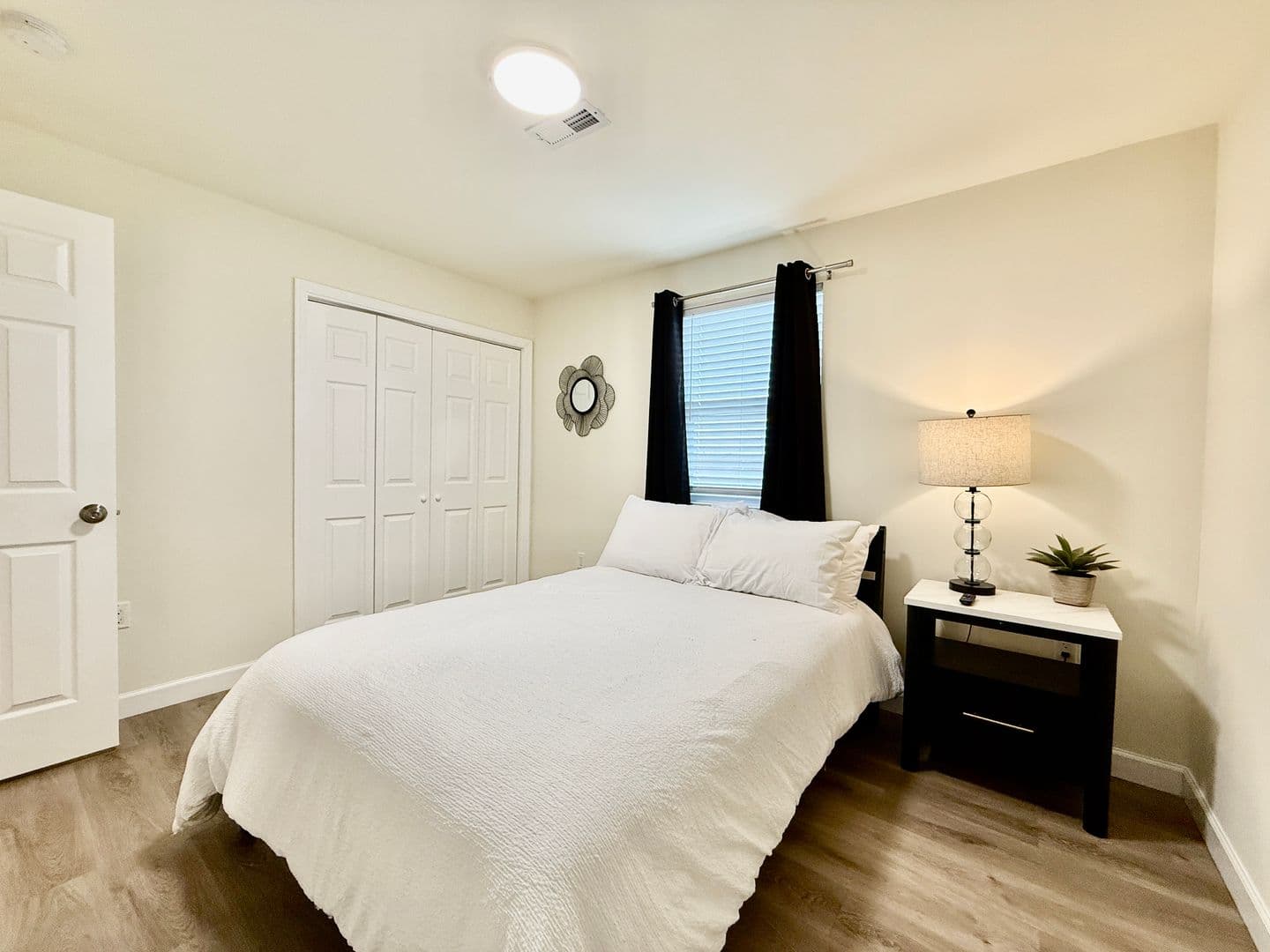 Middletown Apartment: 2000 Pearl Street