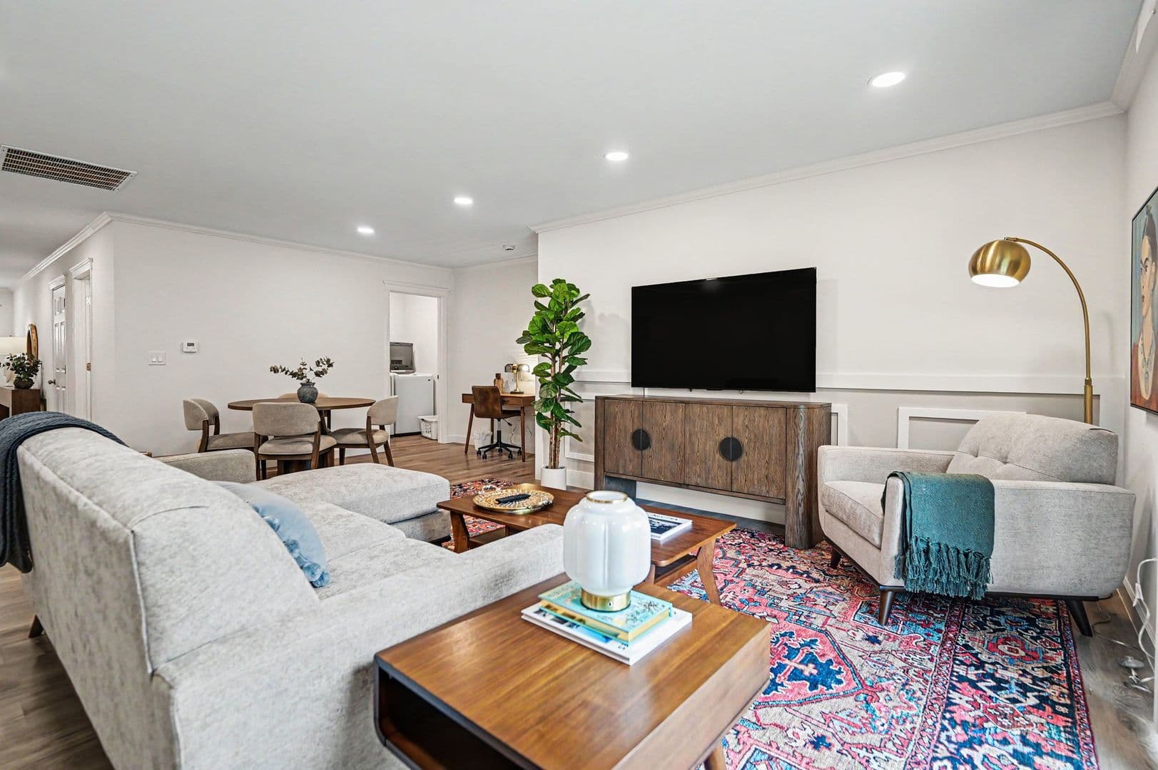 Dayton House: 2056 Thimble Creek Drive