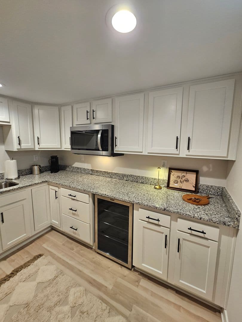 Middletown House: 710 Orchard Street