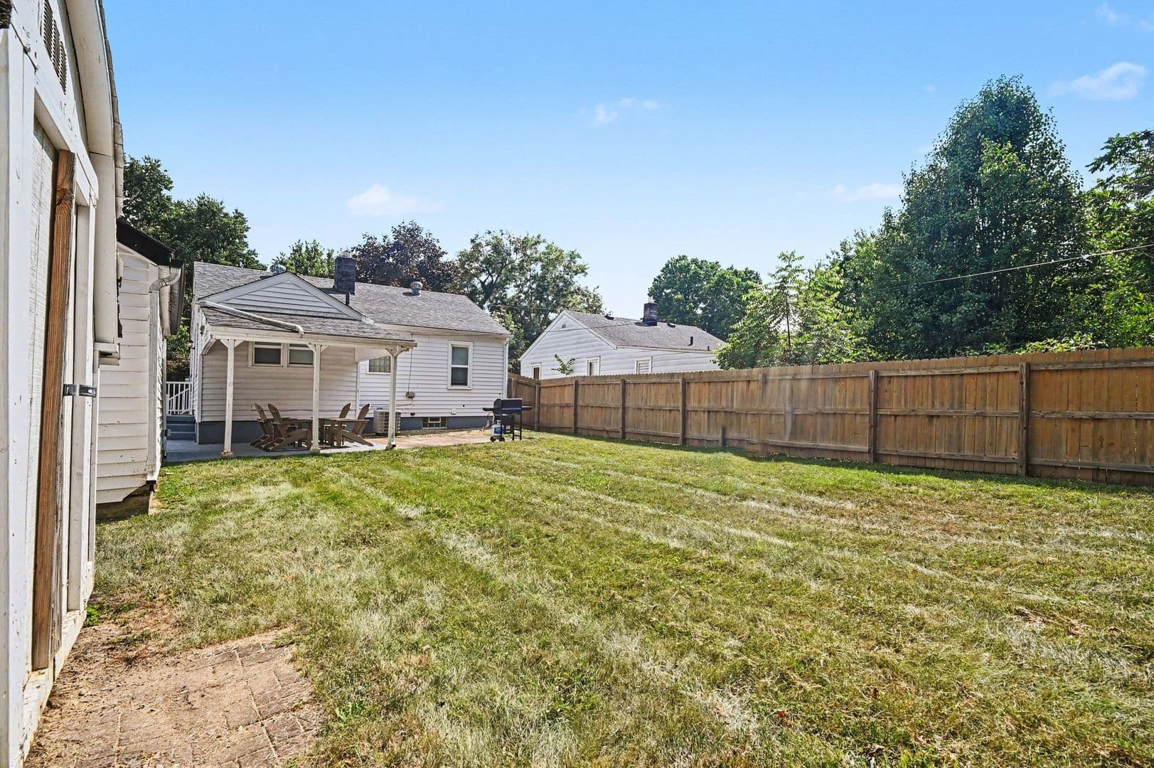 Trenton House: 102 E Home Ave