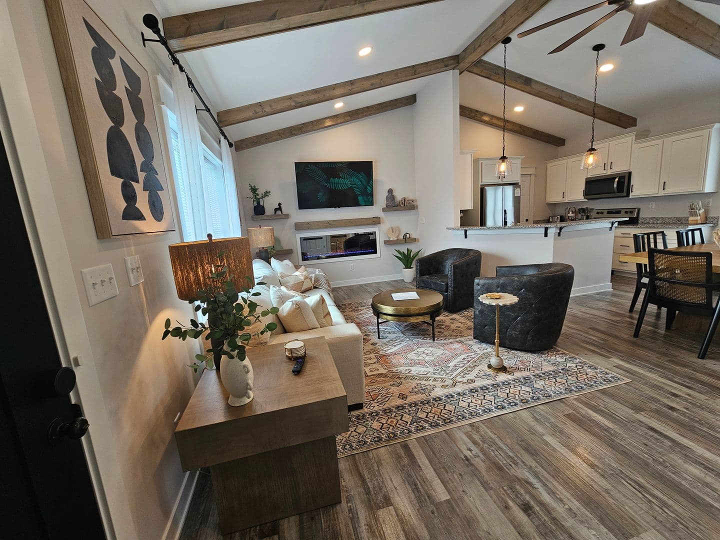 Middletown House: 710 Orchard Street