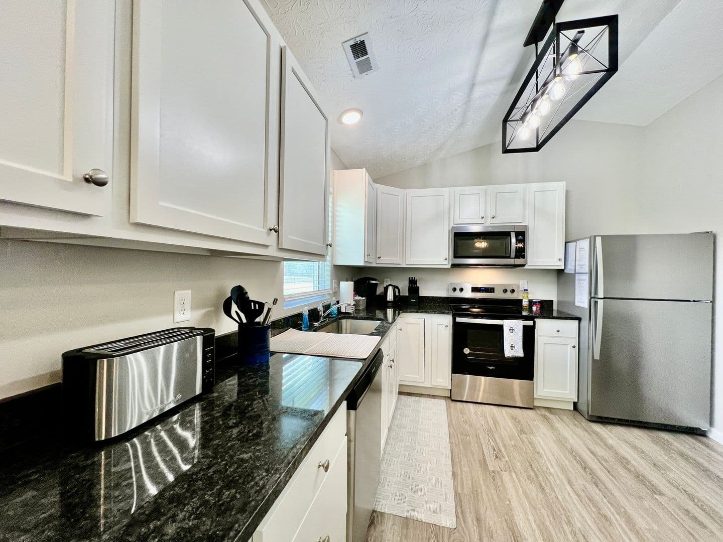 Trenton House: 804 Pierson Road