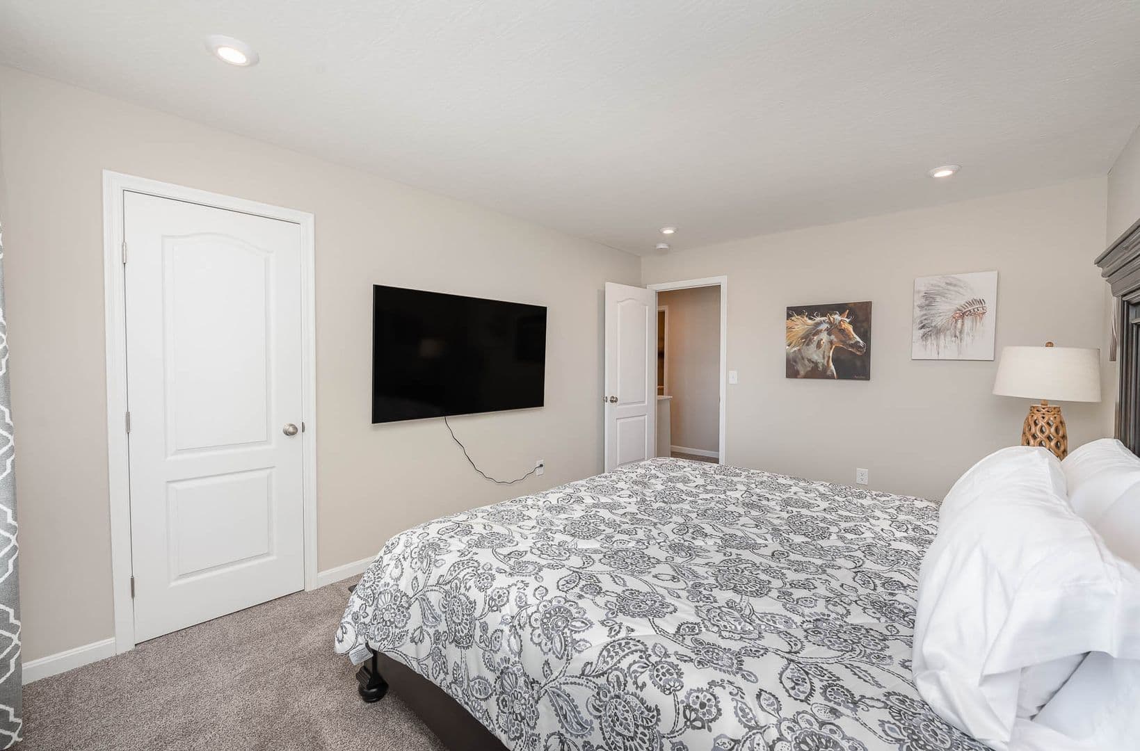 Maineville House: 1344 Soaring Way