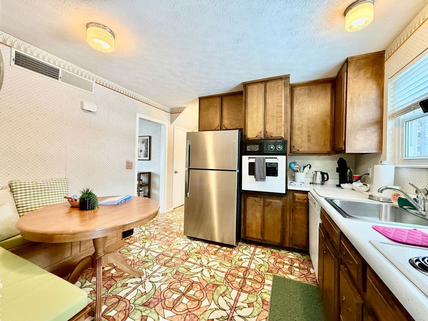 Cincinnati House: 11417 Gravenhurst Drive