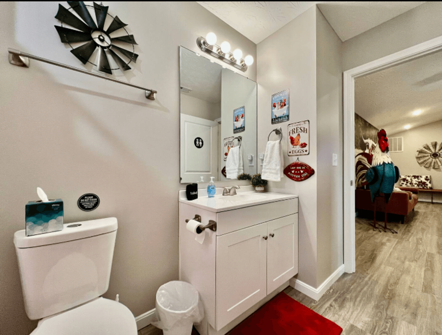 Trenton House: 806 Pierson Road