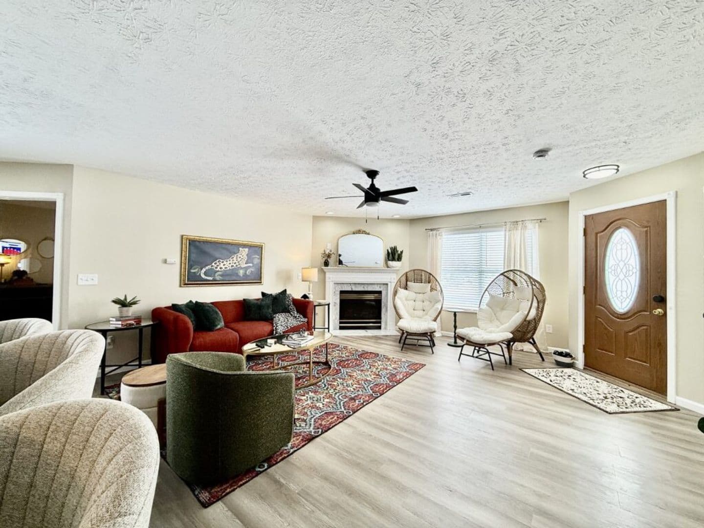 Trenton House: 930 Leora Drive