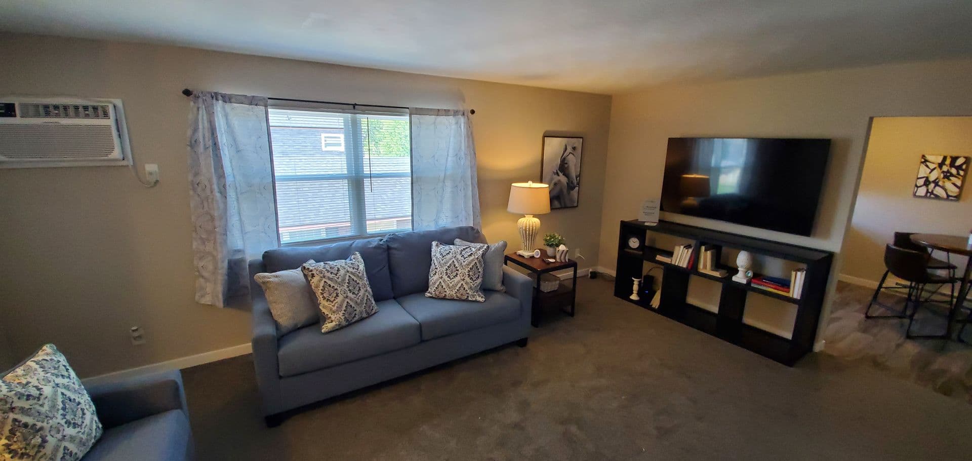 Franklin Apartment: 219 Maxwell Street
