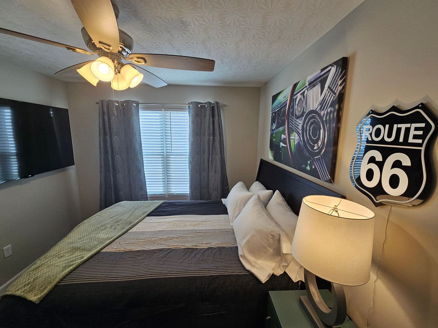 Trenton House: 812 Pierson Road