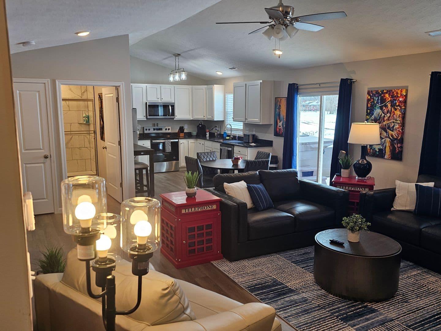 Trenton House: 814 Pierson Road