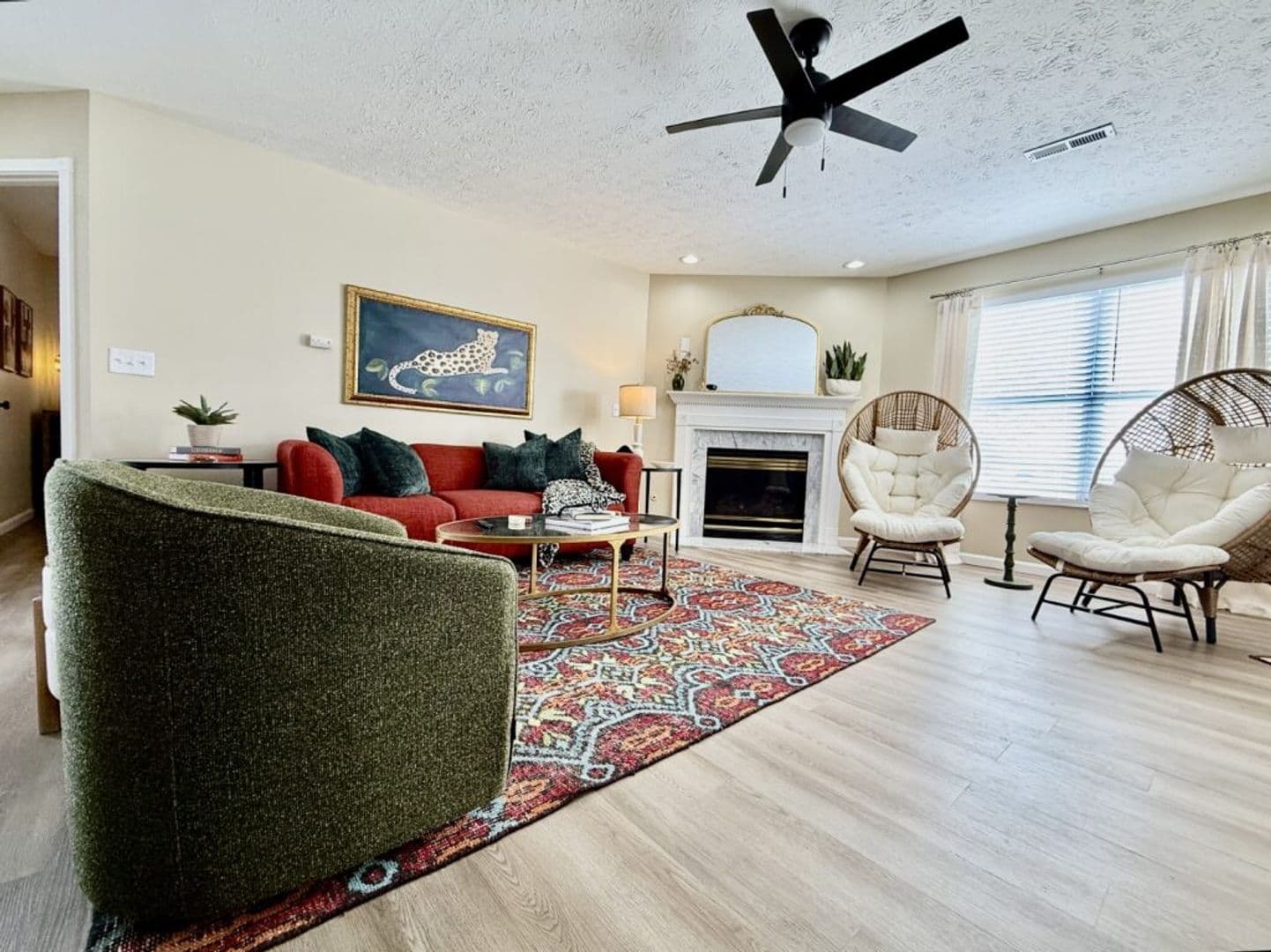 Trenton House: 930 Leora Drive