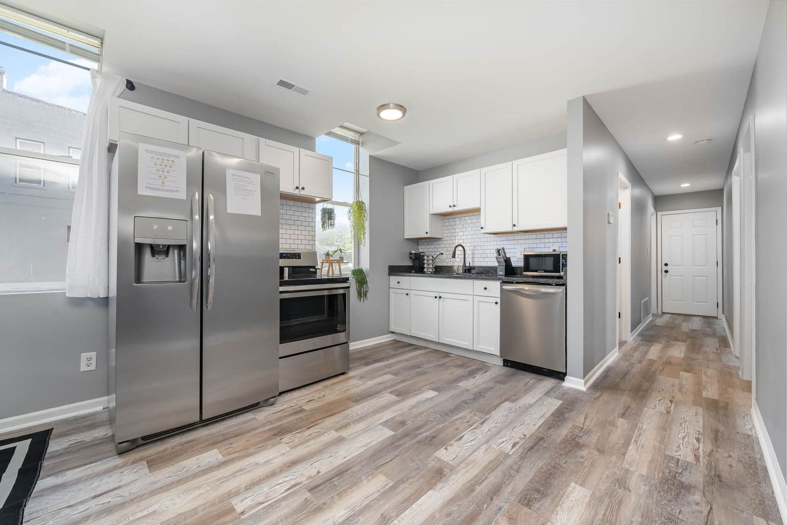 Middletown Apartment: 101 Crawford street -  B  (53641282)