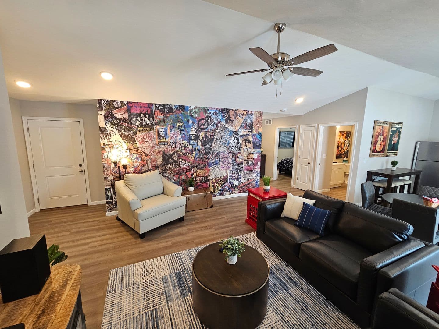 Trenton House: 814 Pierson Road