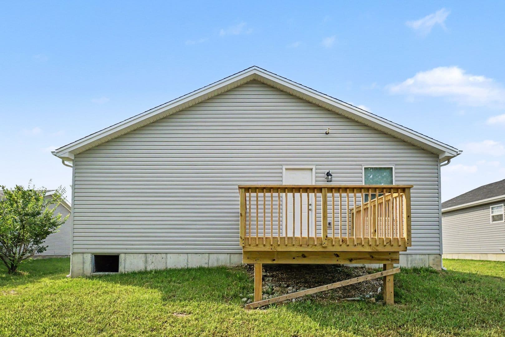 Wilmington House: 145 Southwind Blvd