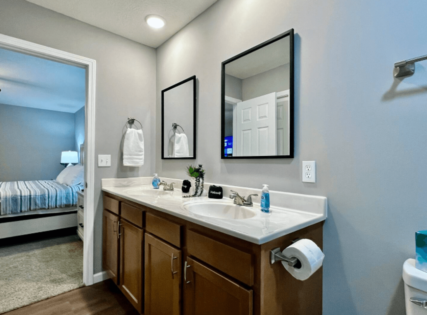 Greensburg House: 1011 N Anderson Street