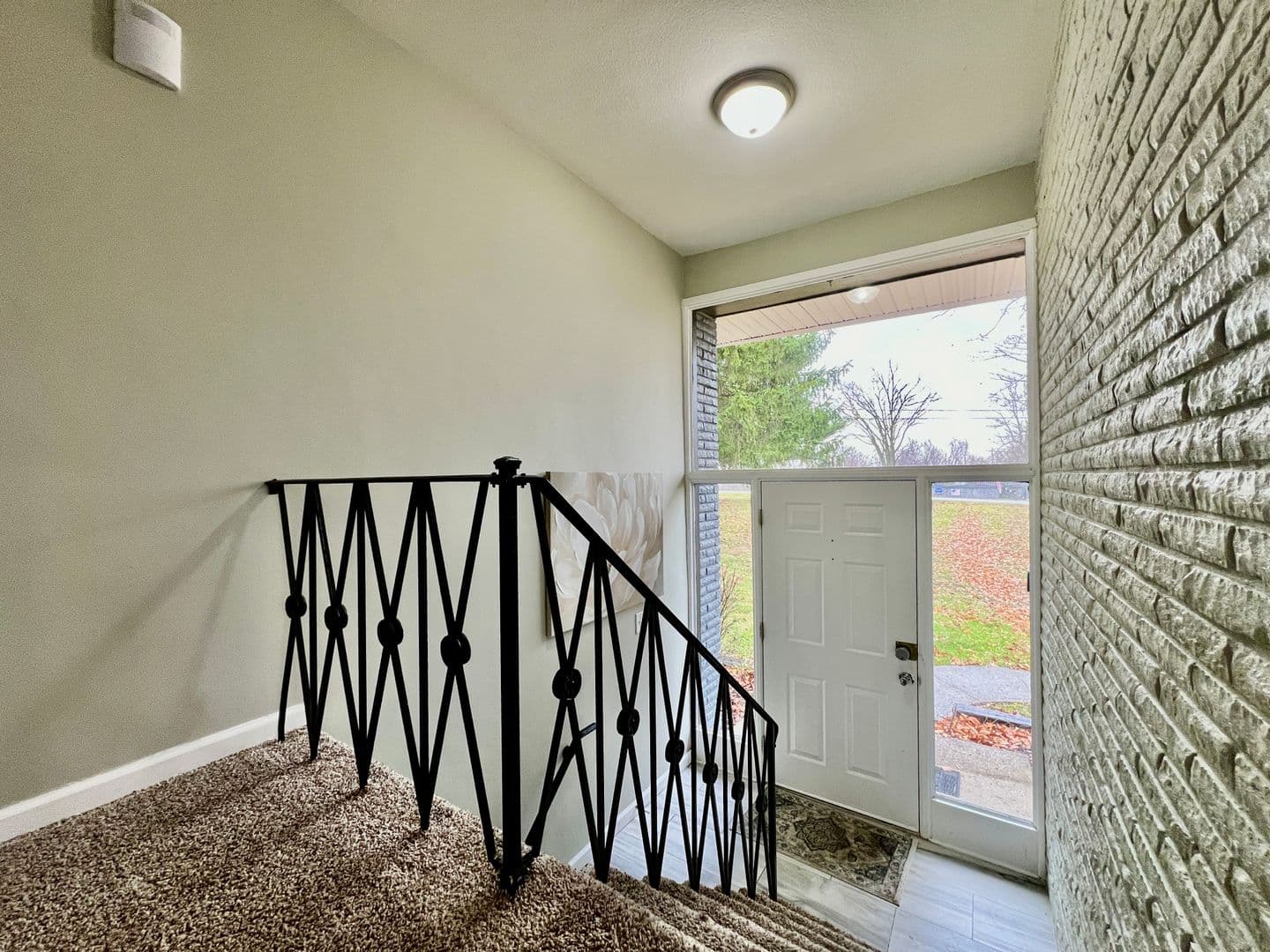 Cincinnati House: 6268 Mullen Road