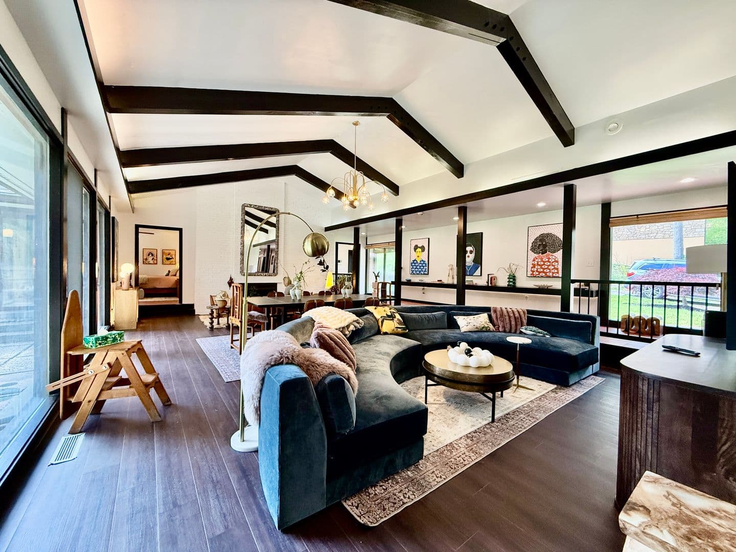Dayton House: 527 Valewood Lane