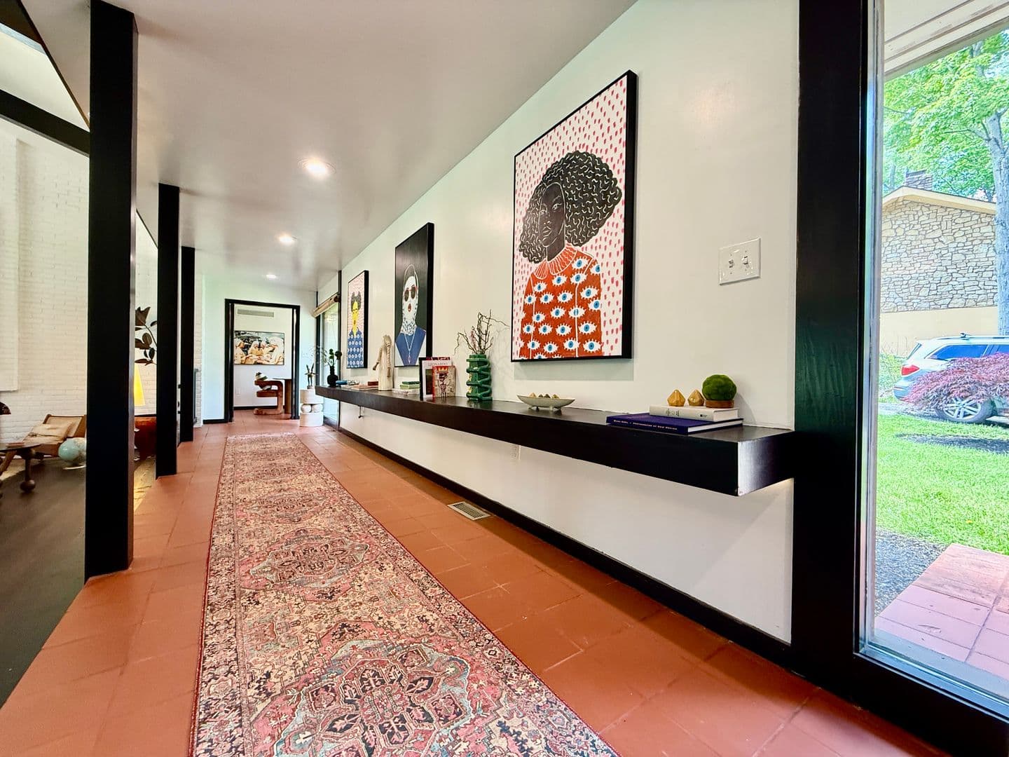 Dayton House: 527 Valewood Lane
