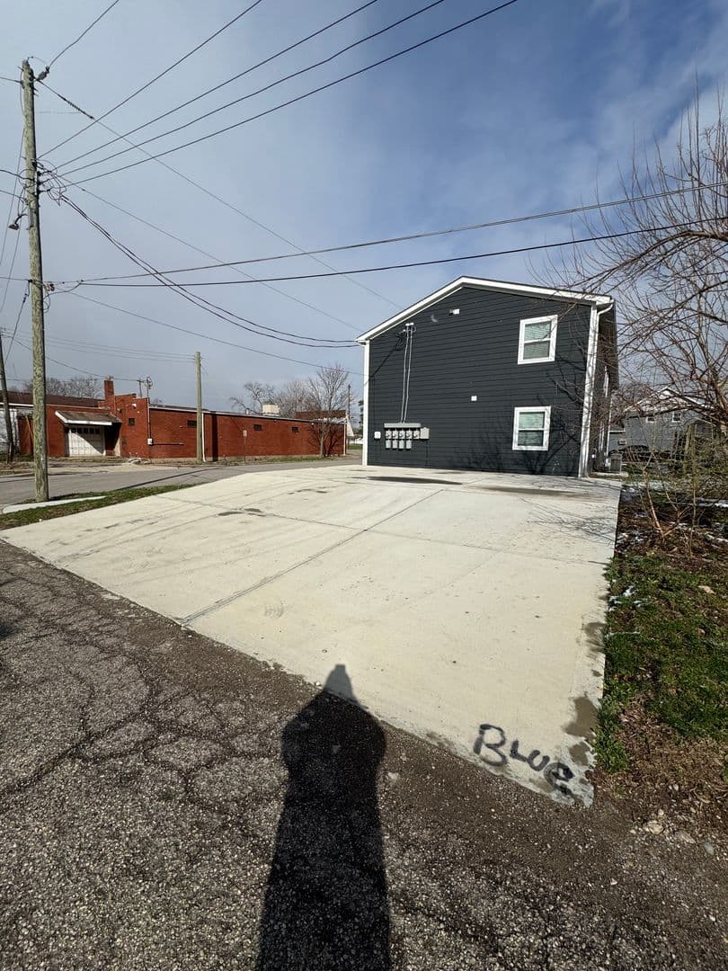 Middletown Apartment: 2000 Pearl Street