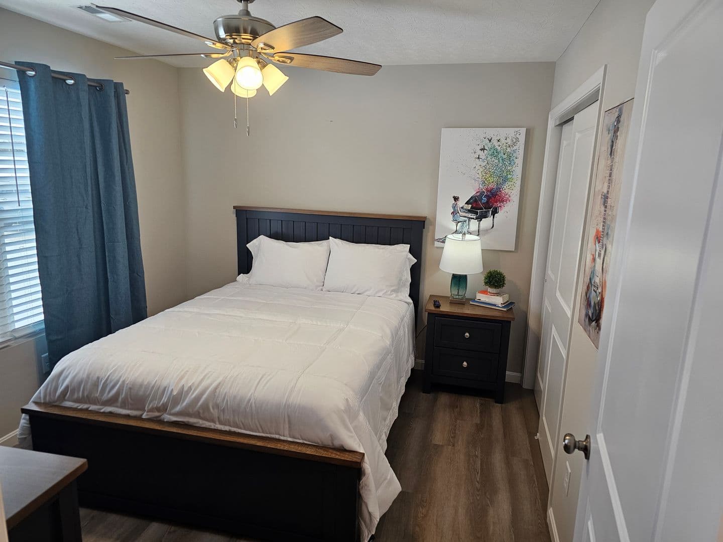 Trenton House: 814 Pierson Road