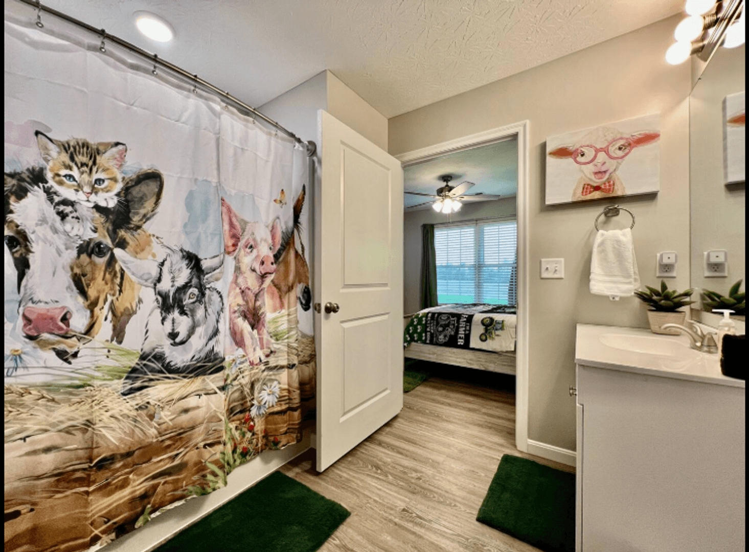 Trenton House: 806 Pierson Road