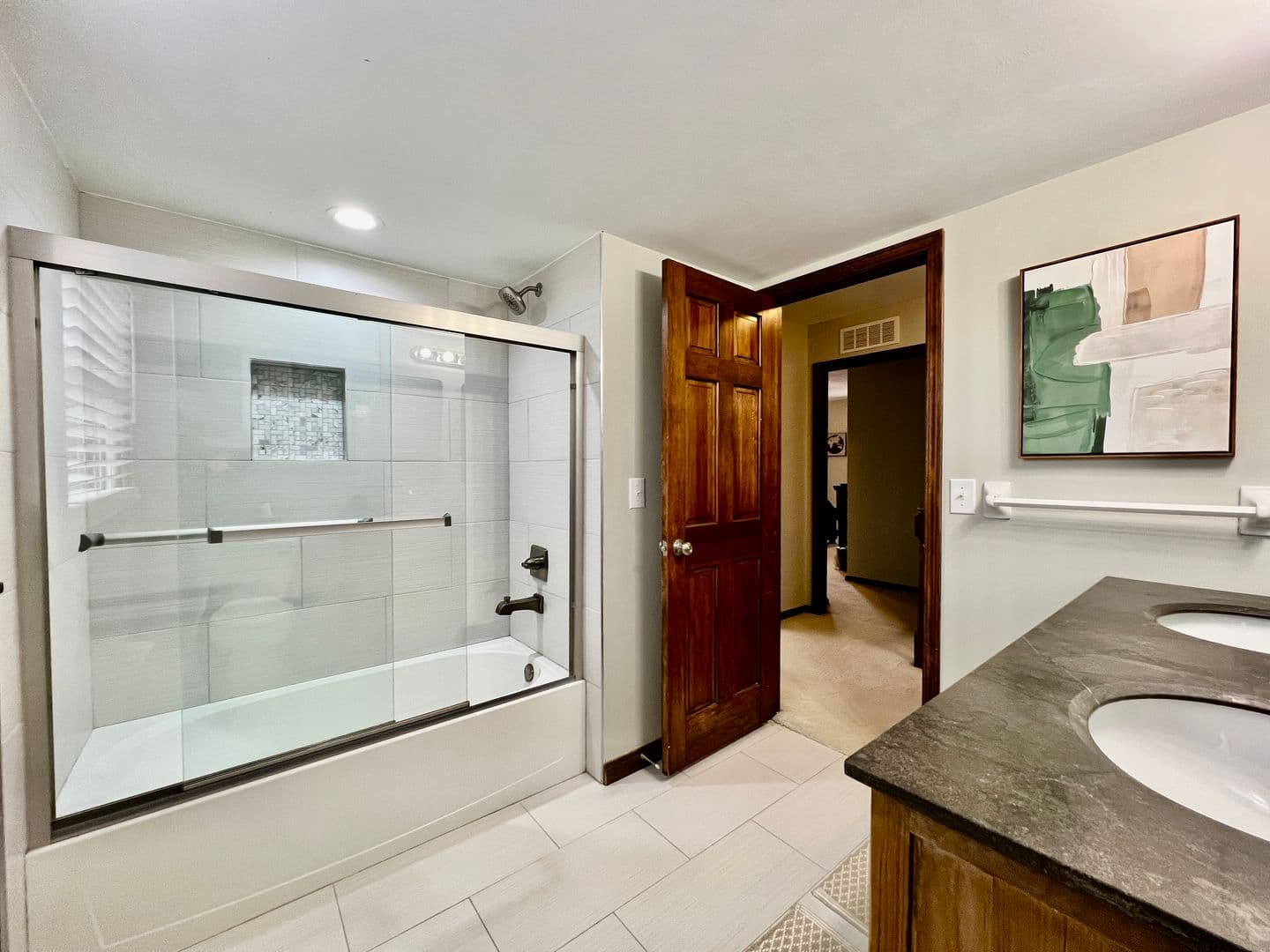 West chester House: 7033 Willowood Drive