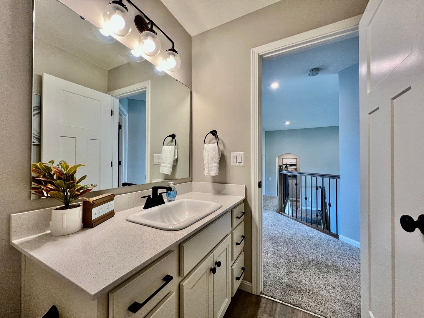 Miamisburg House: 1825 Archerfield Place