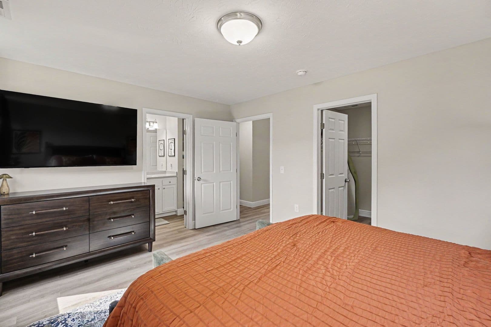Wilmington House: 145 Southwind Blvd
