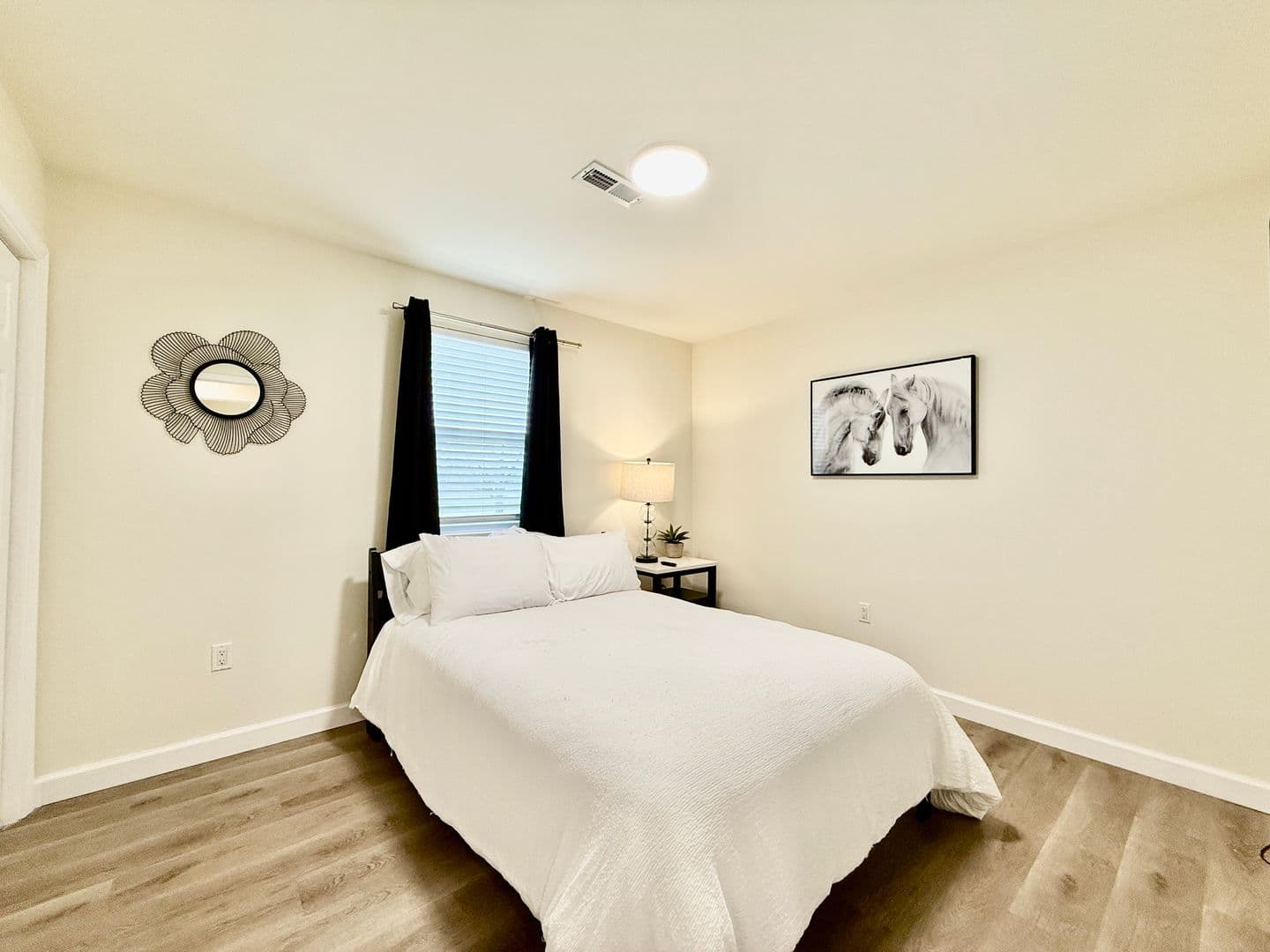 Middletown Apartment: 2000 Pearl Street