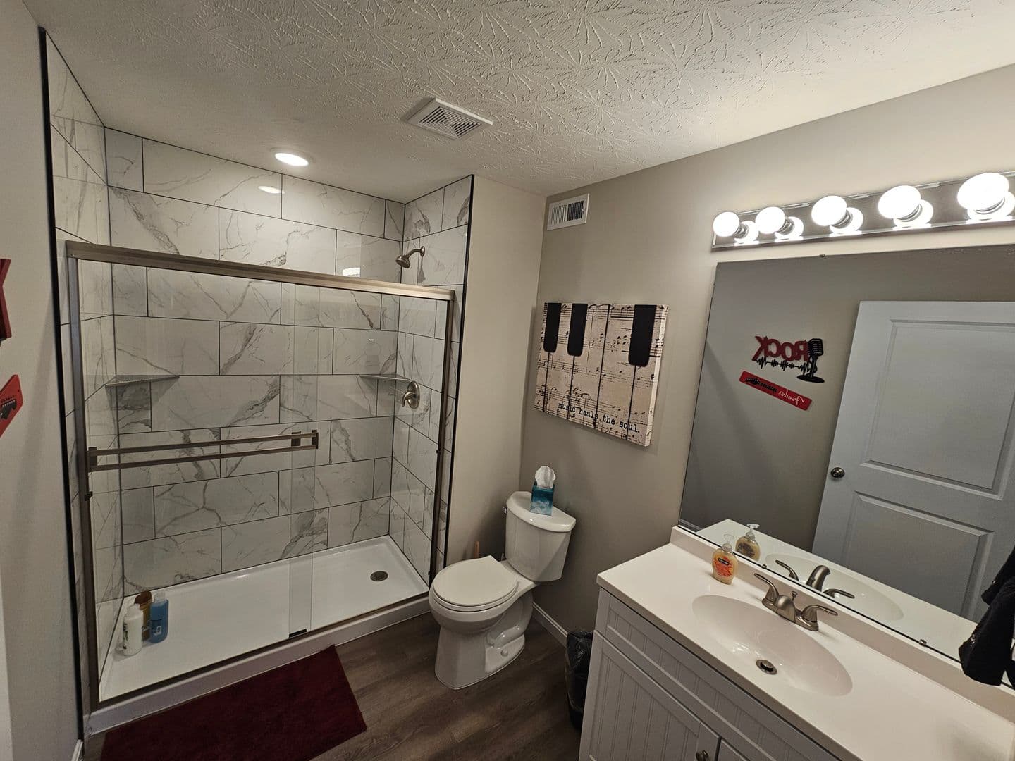 Trenton House: 814 Pierson Road