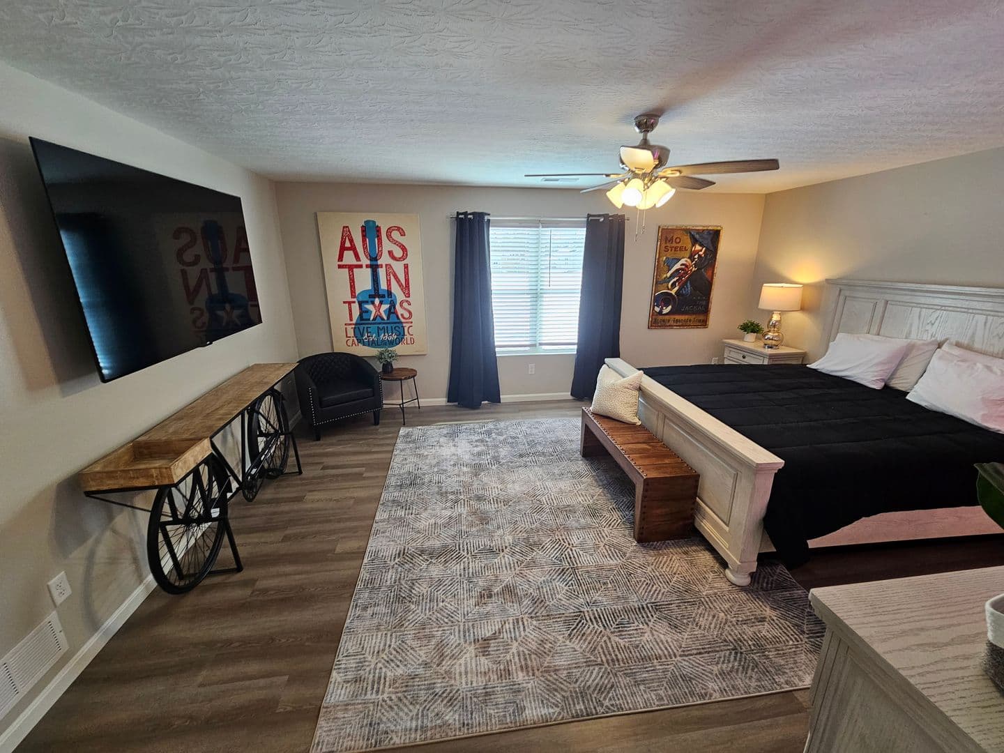 Trenton House: 814 Pierson Road