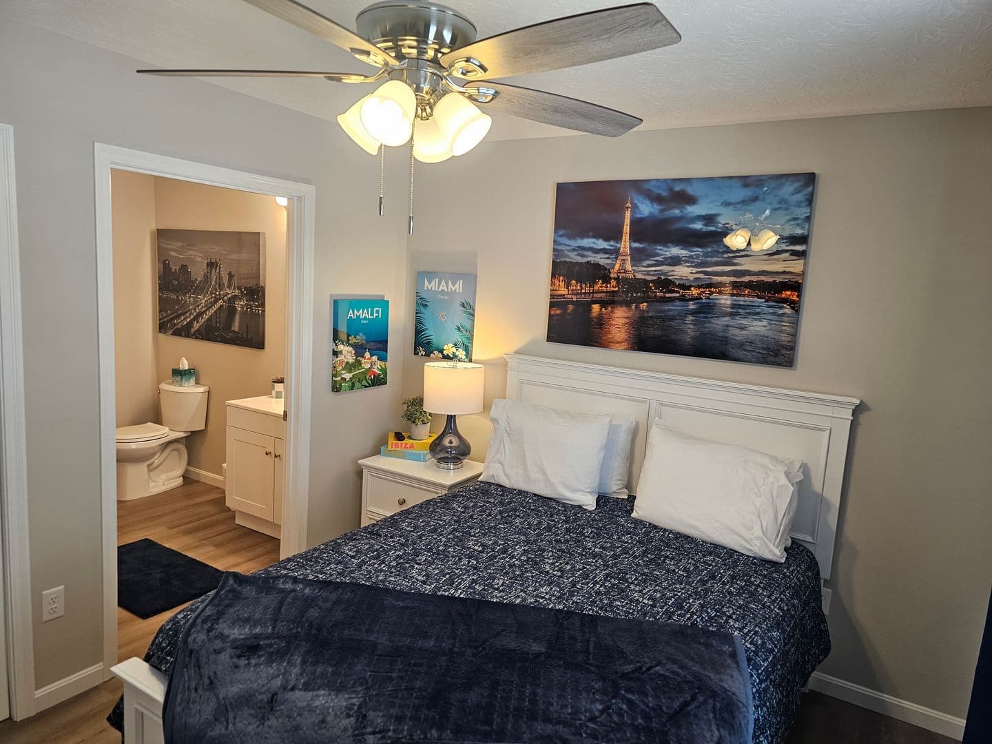 Trenton House: 814 Pierson Road