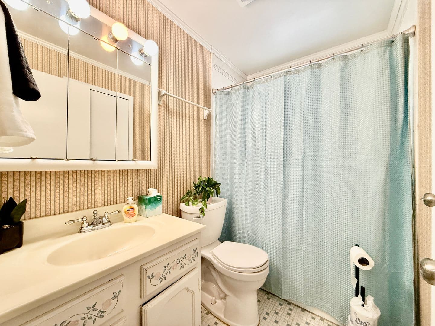 Cincinnati House: 11417 Gravenhurst Drive