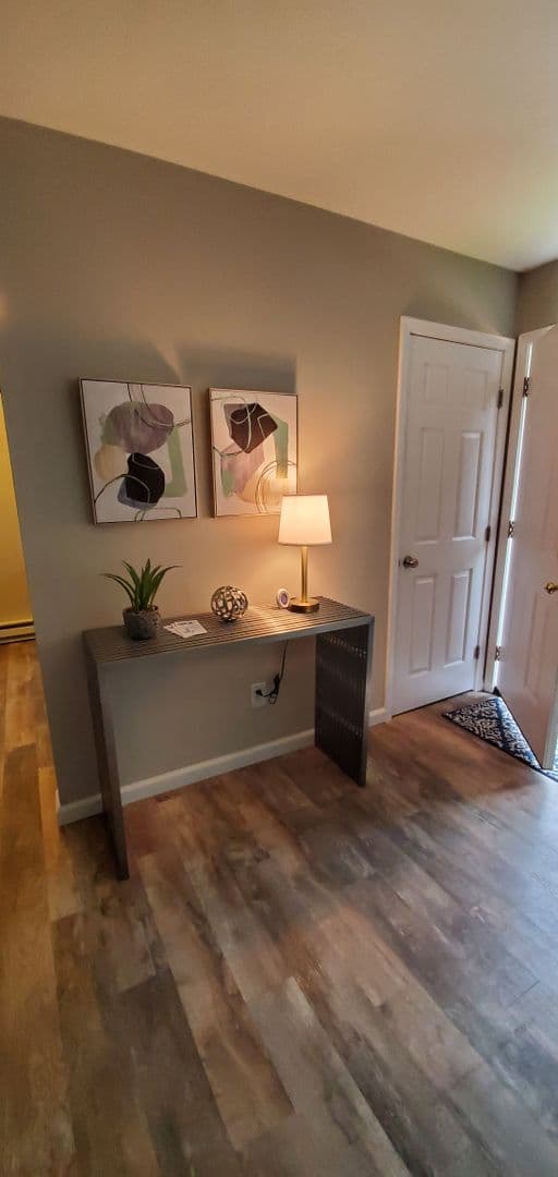 Franklin Apartment: 219 Maxwell Street