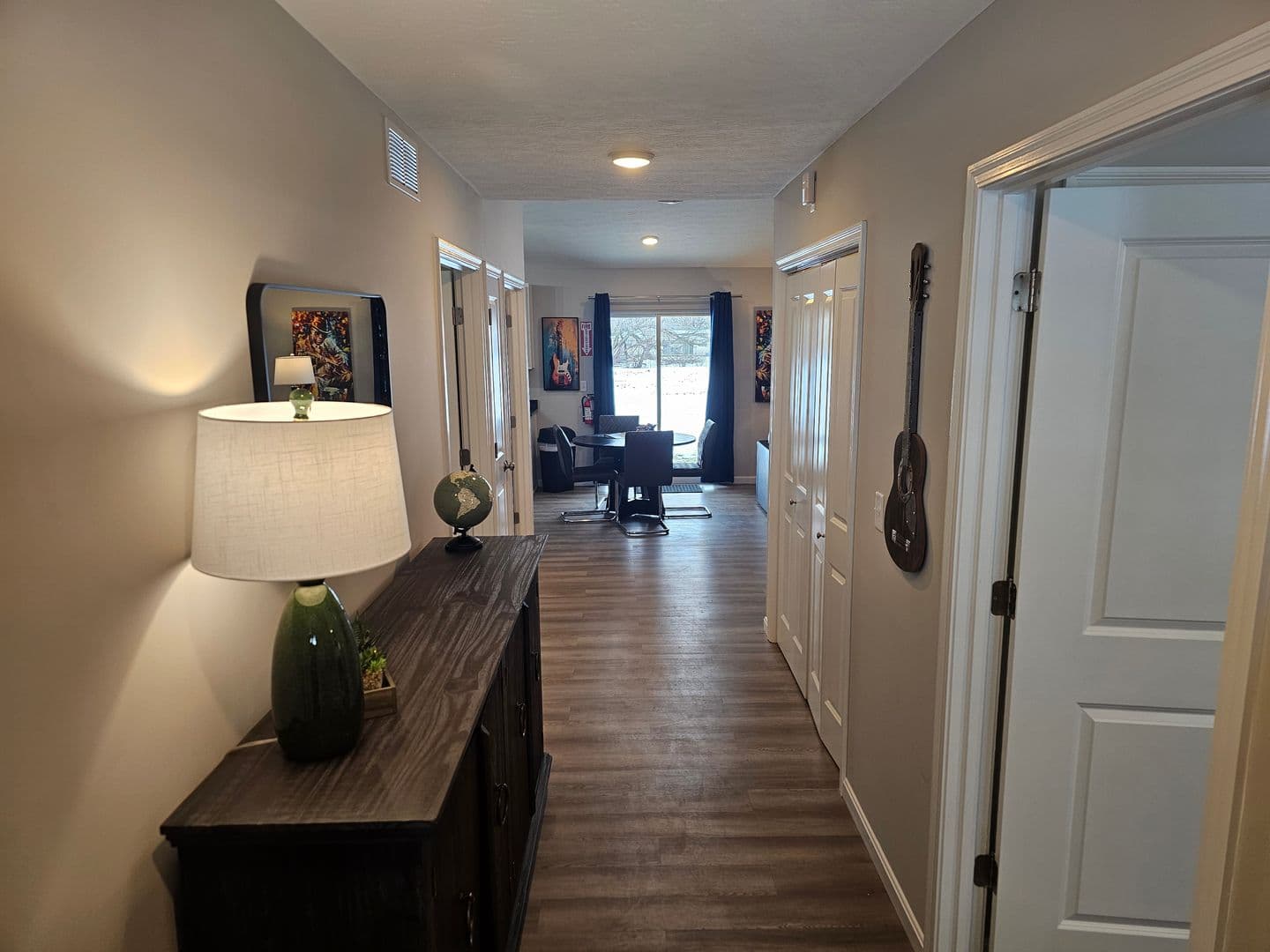 Trenton House: 814 Pierson Road