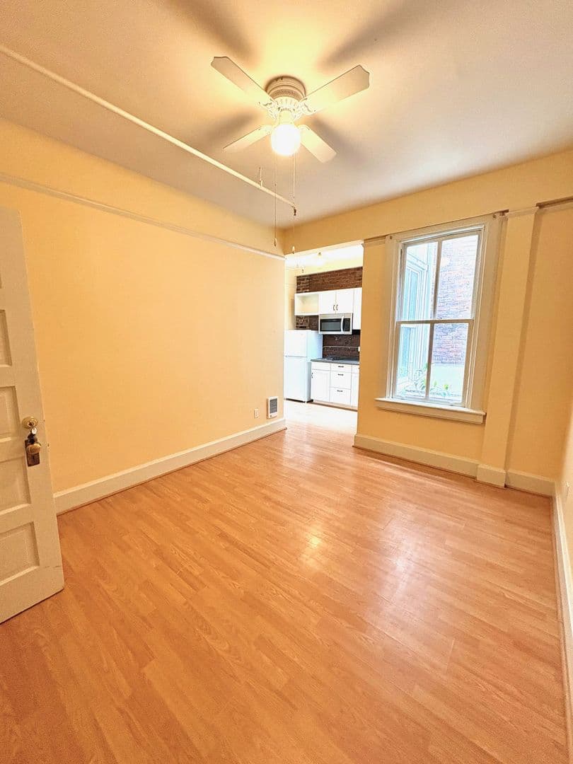 Portland Apartment: 318 NW Broadway
