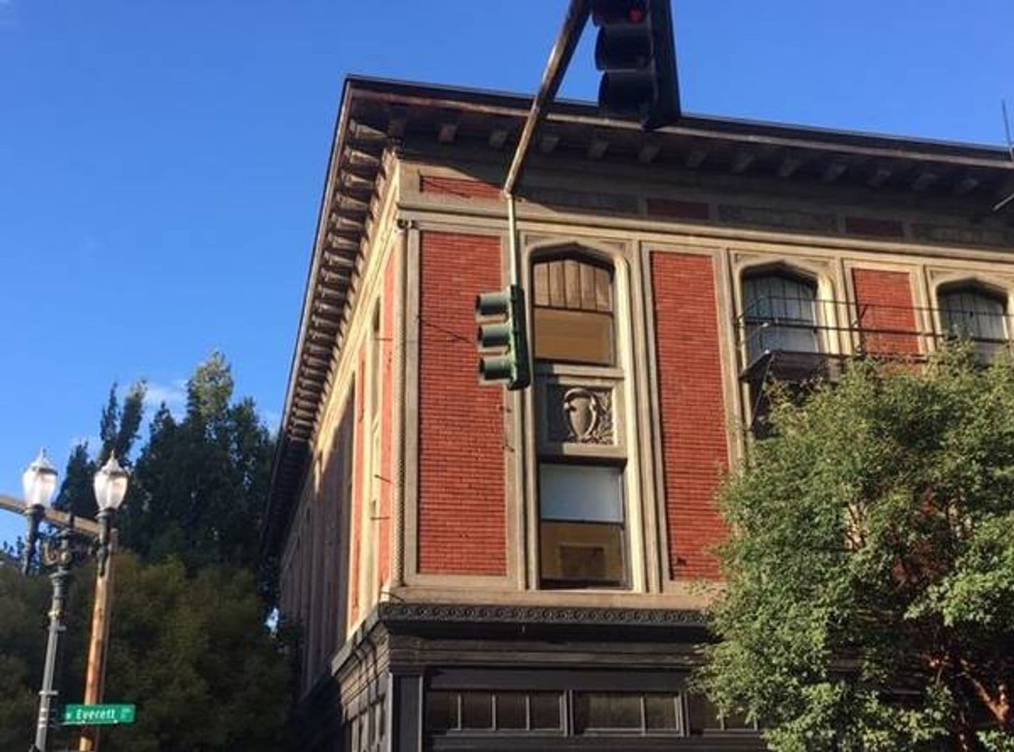 Portland Apartment: 318 NW Broadway