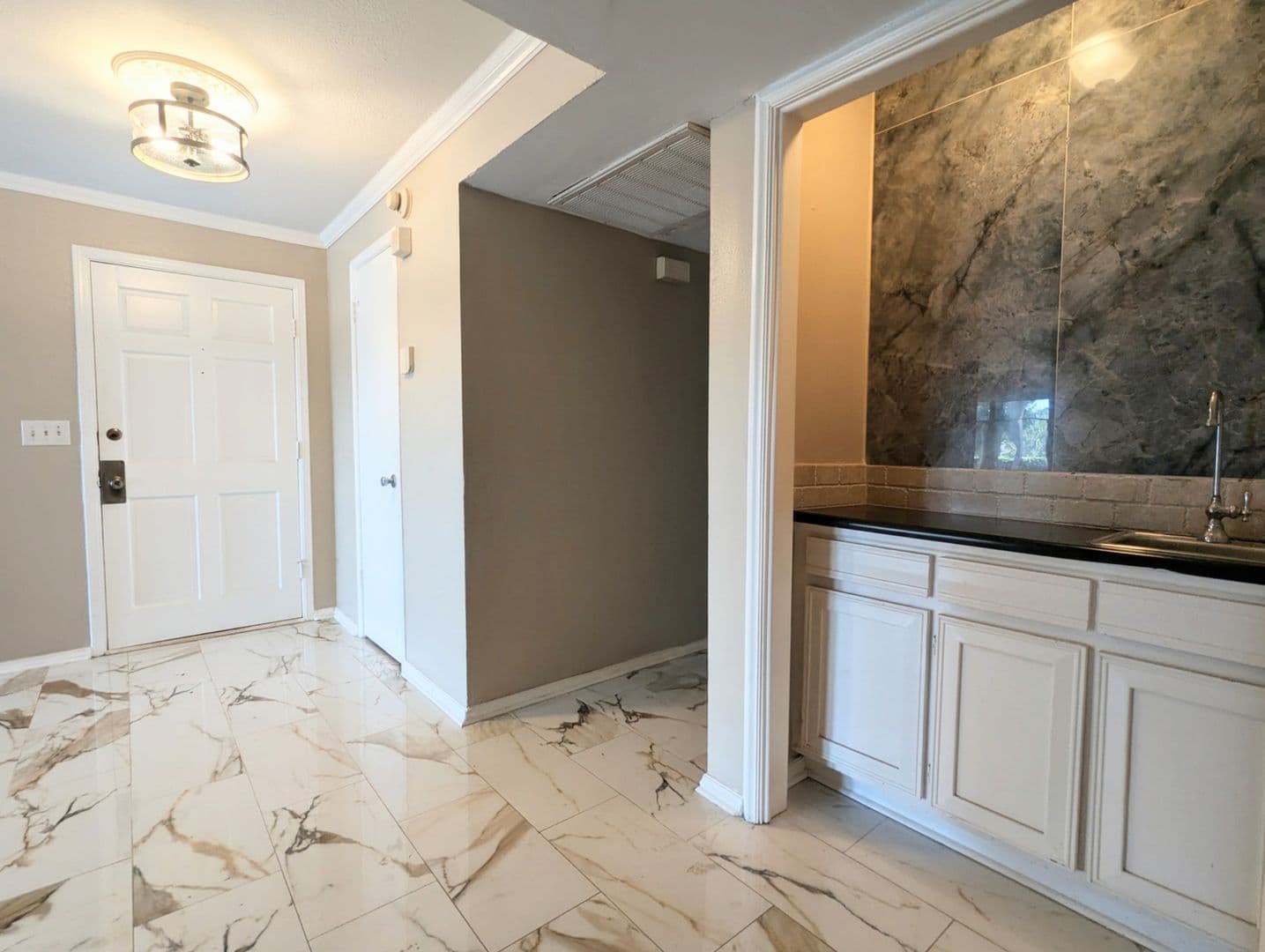 Oklahoma City House: 5916 N Pennsylvania Ave