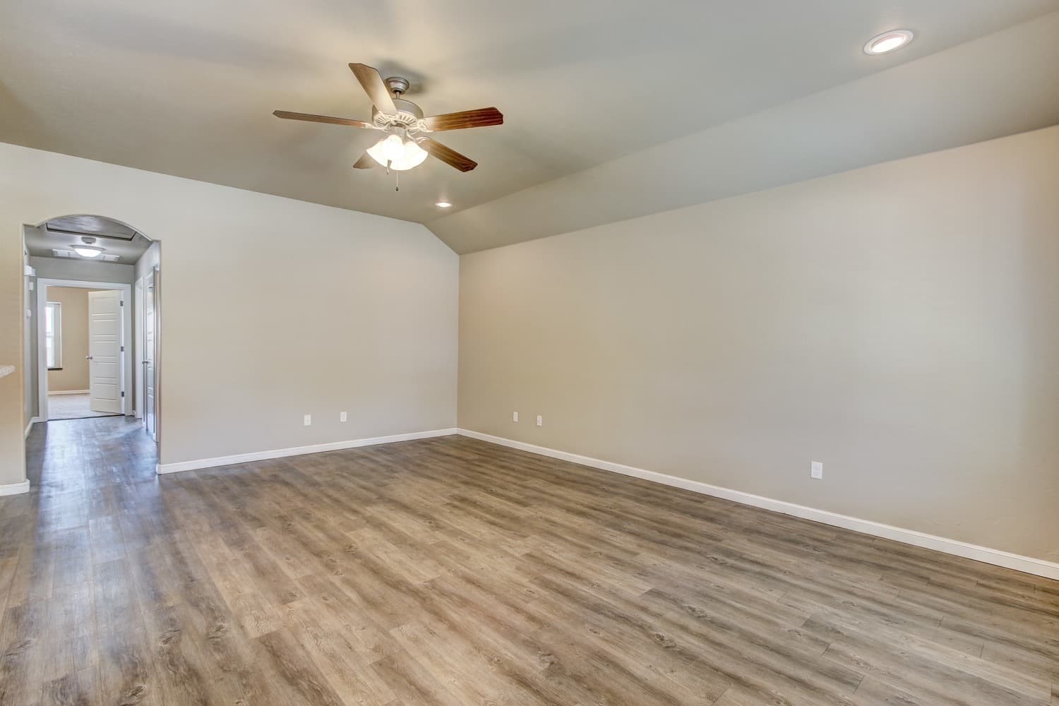 Oklahoma City Apartment: 8809 SW 55th