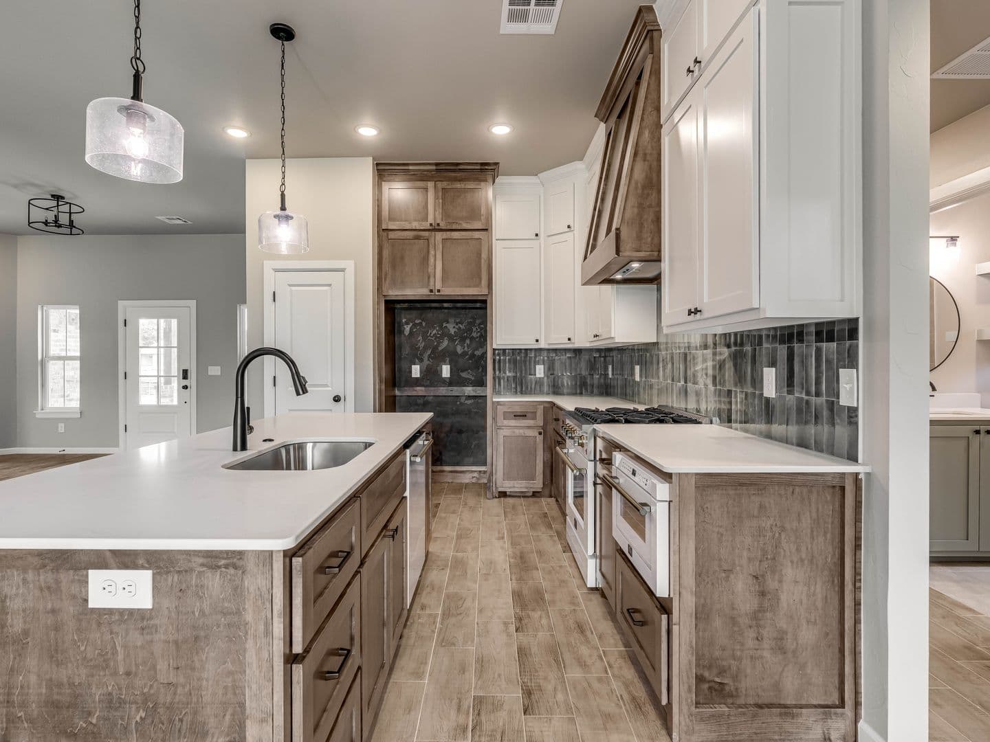 Noble House: 1102 Wisteria Way