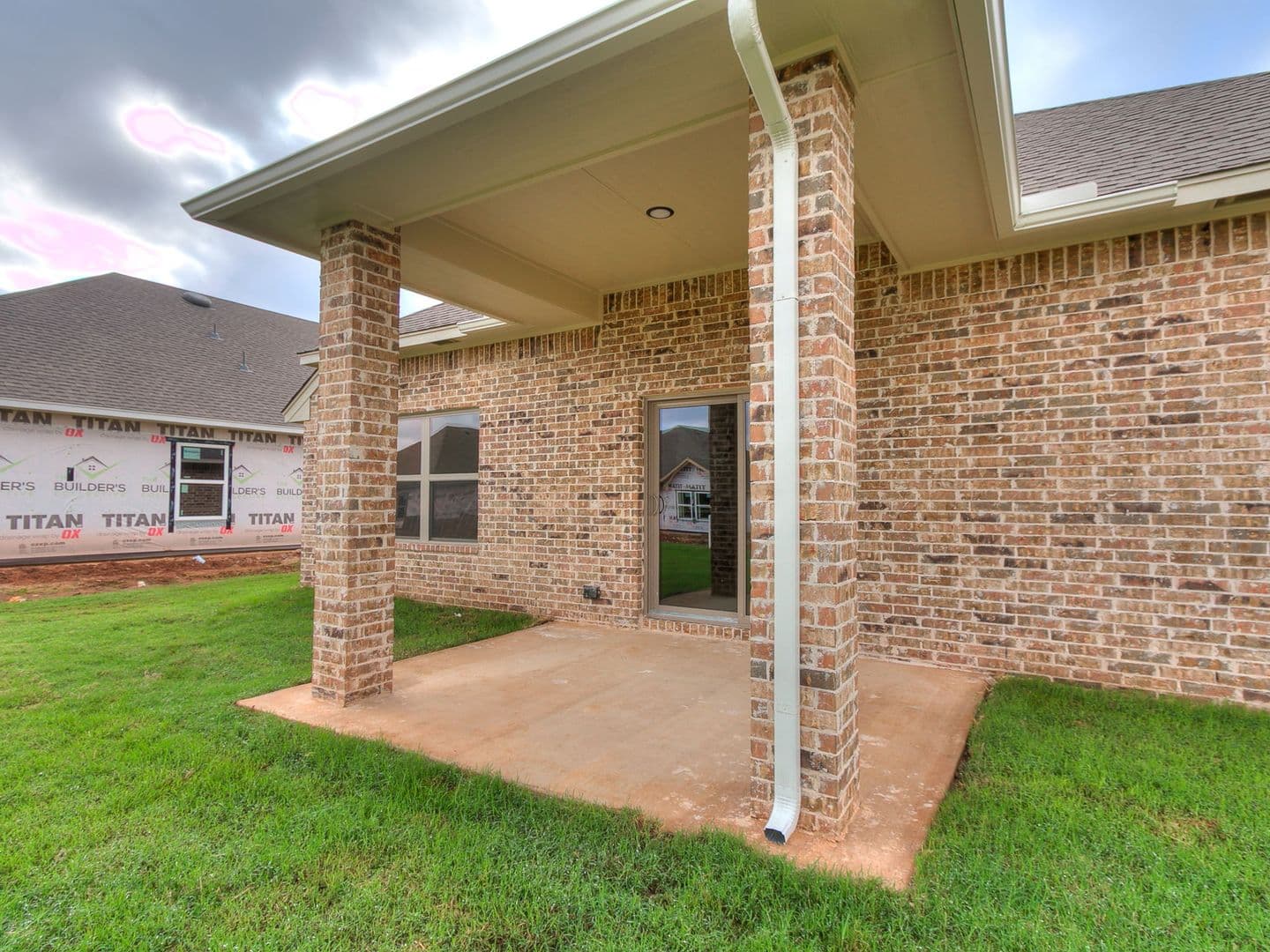 Shawnee House: 616 Honey Springs