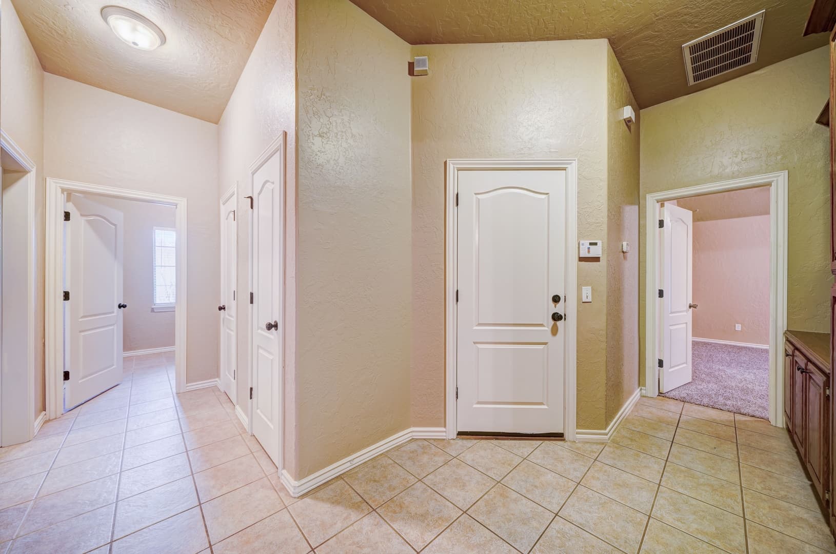 Guthrie House: 1042 Hidden Oaks Way