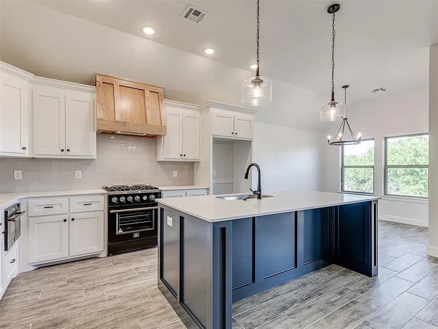 Yukon House: 12417 Dolche Vita Dr