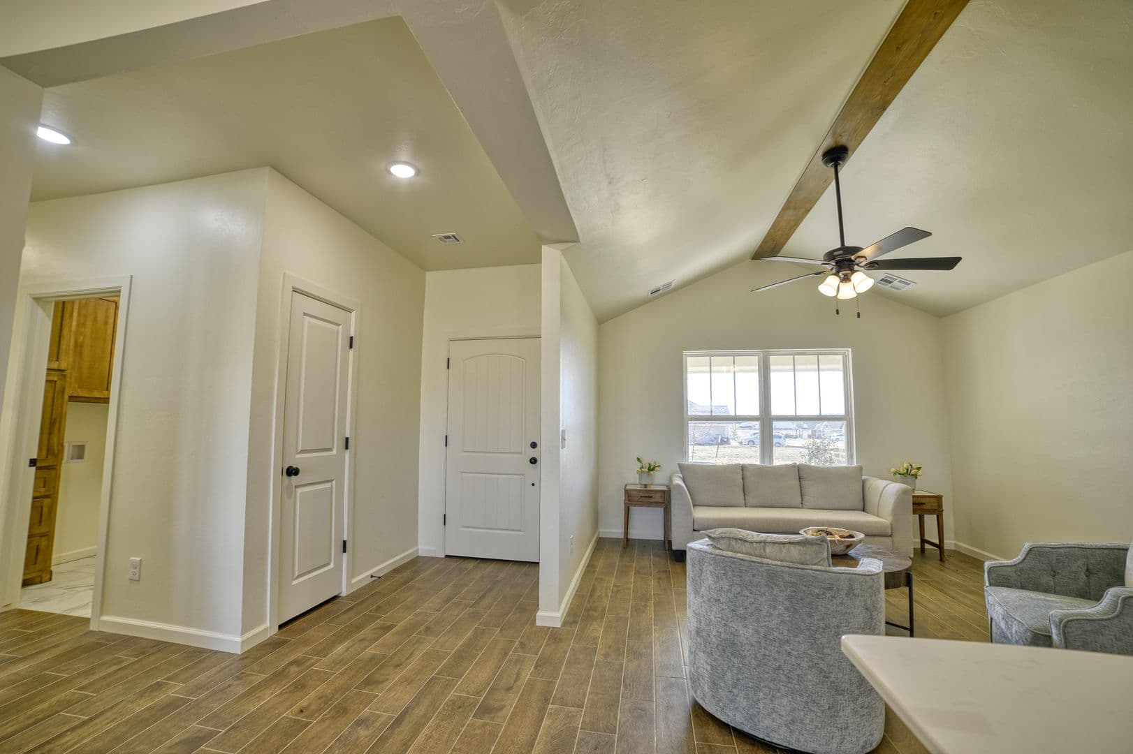 Washington House: 681 Cedar Hill Way