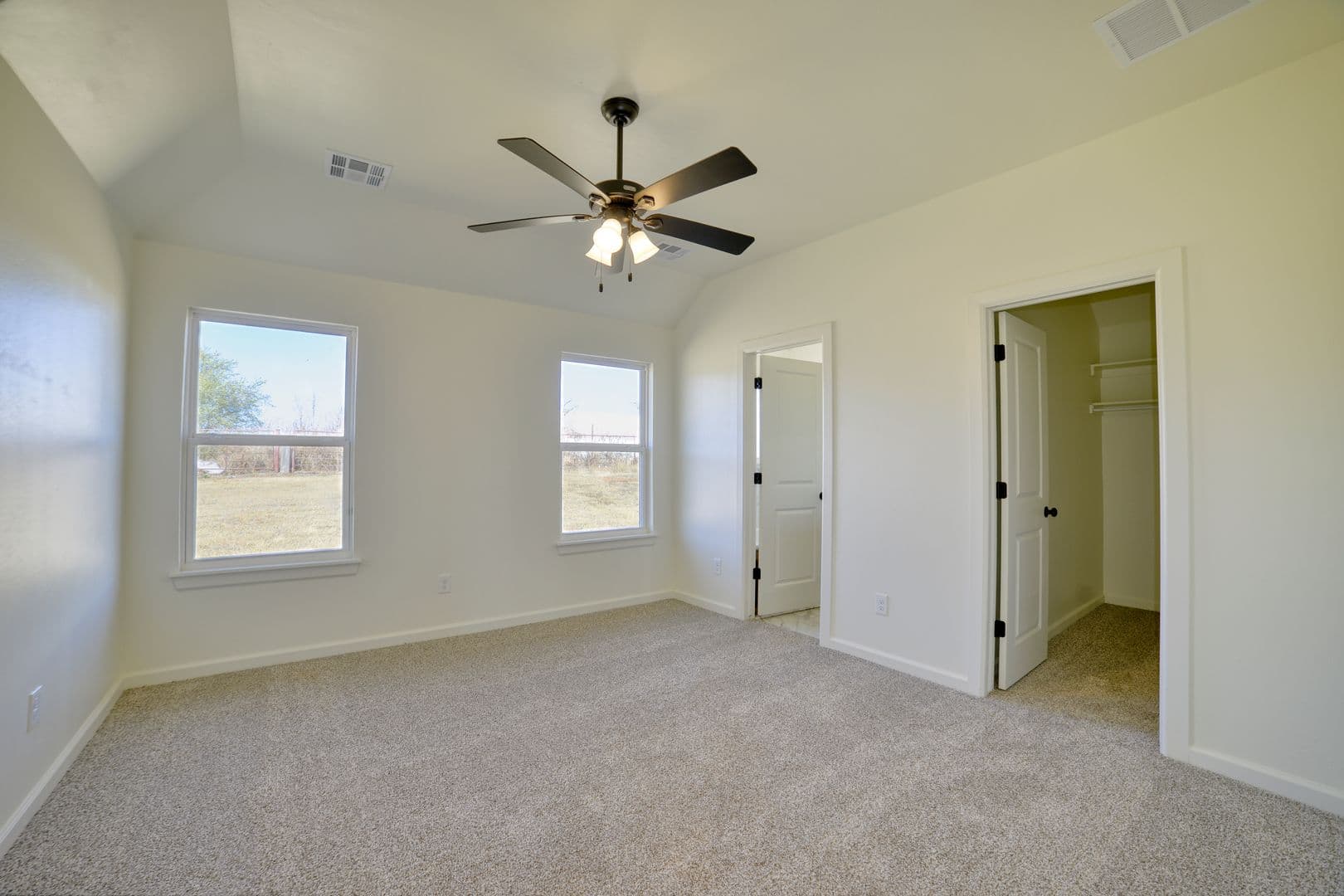 Washington House: 681 Cedar Hill Way